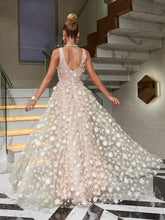 Floral Appliques Mesh Overlay Bridesmaid Dress